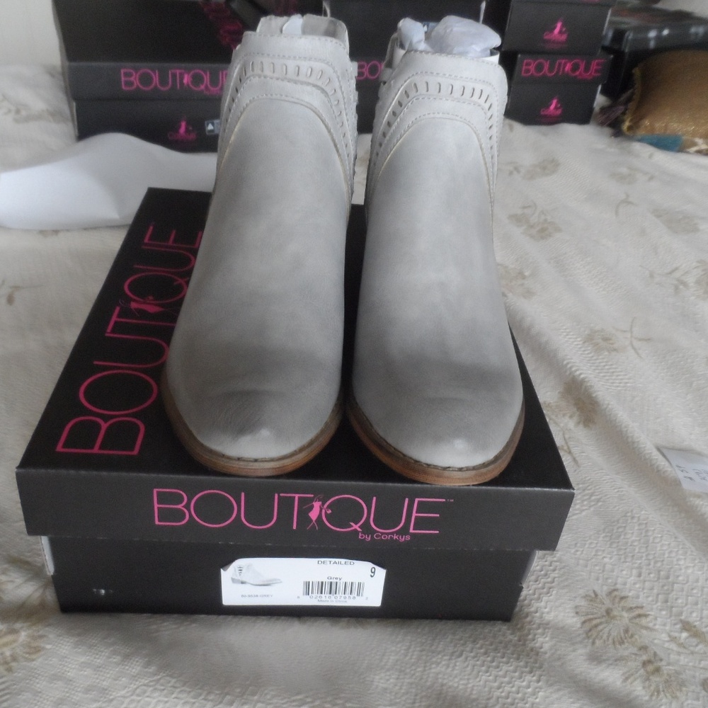 Grey bootie - Picture 7 of 8